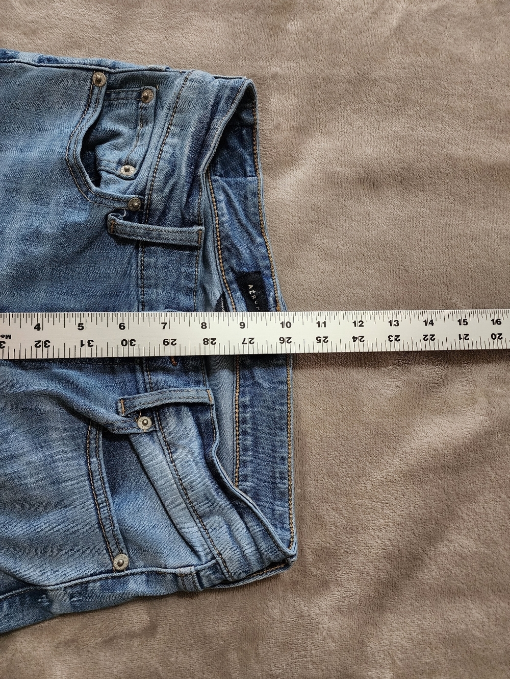 Aéropostale Low Rise Jegging Jeans | 4 | Distressed - Picture 4 of 9